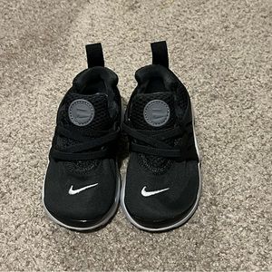 Toddler Nike Presto sz 7